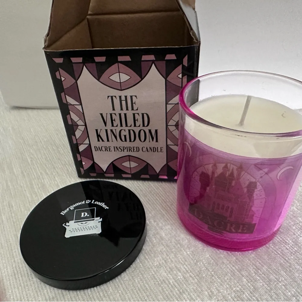 Bookish Box Candle Set - Picture 5 of 6
